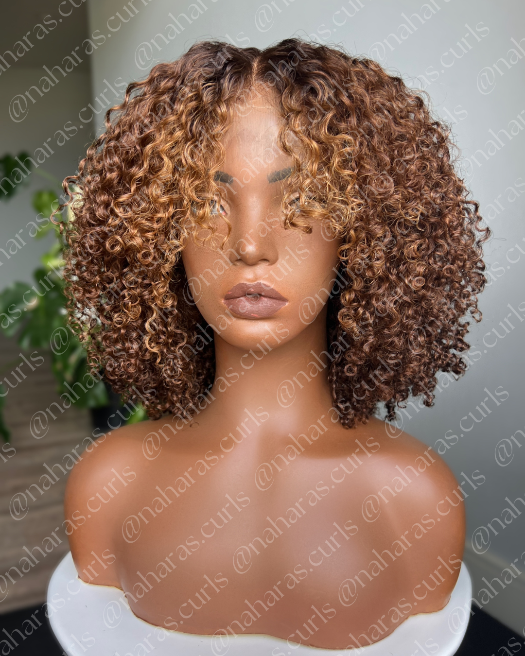"Vahni" 13*6" HD Lace Front Wig