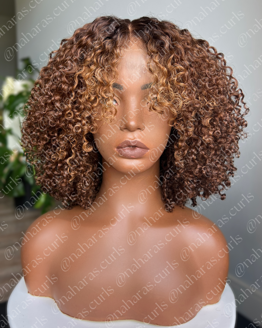 "Vahni" 13*6" HD Lace Front Wig
