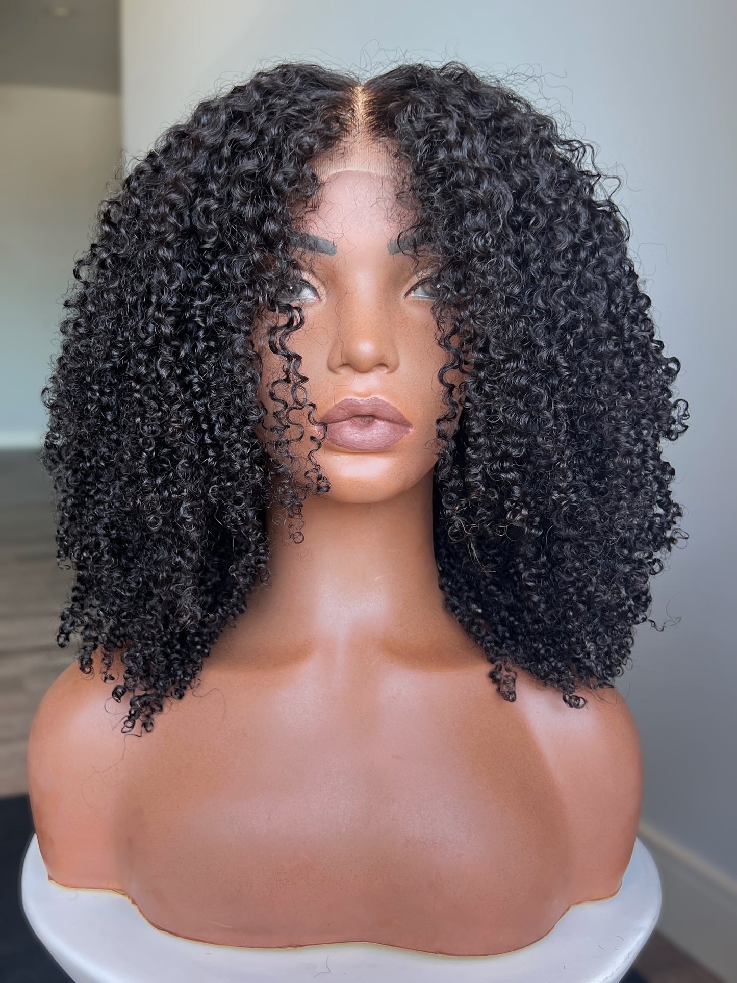 Aura Contour HD Lace Front Wig